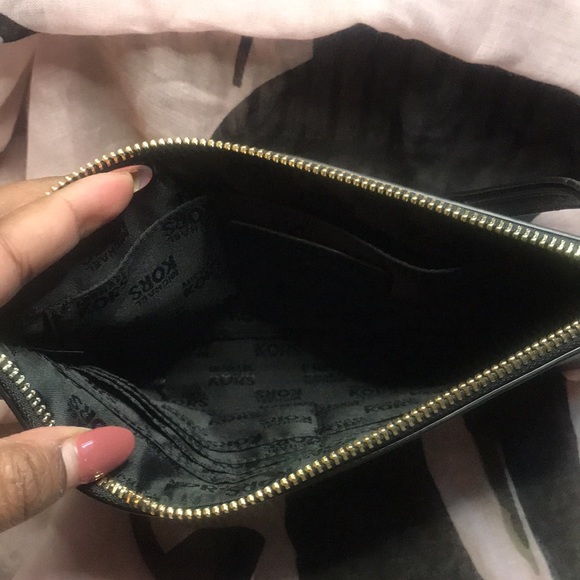 Michael Kors black wristlet - Picture 7 of 11